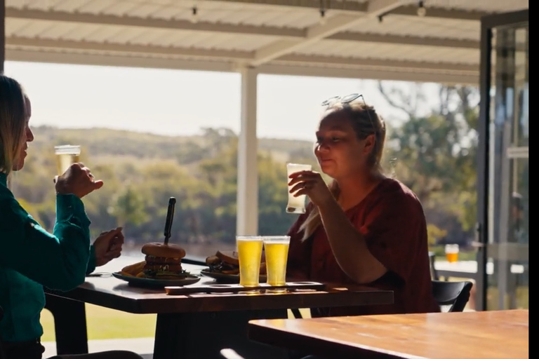 Perth: 2-Day Pinnacles, Sea Lions, and Seafood Tour