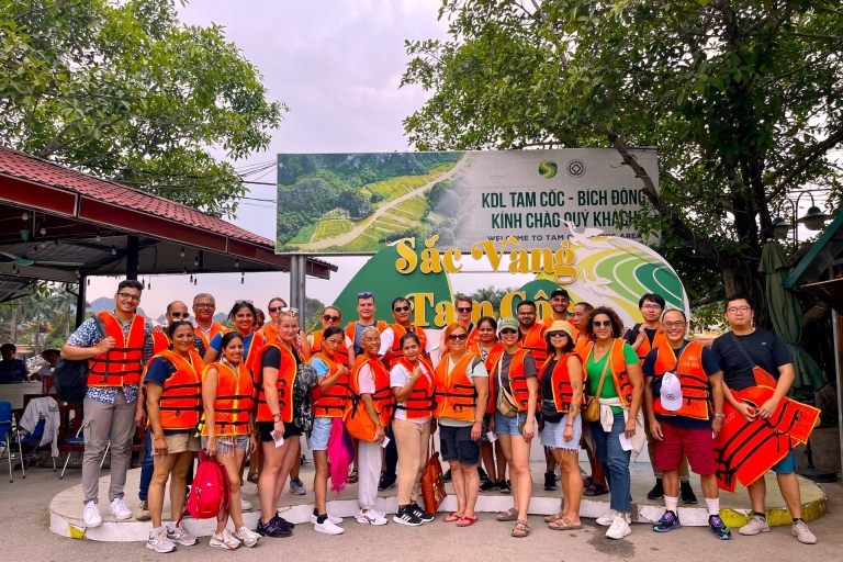 Une journée au paradis : Aventure à Hoa Lu, Tam Coc et la grotte de Mua