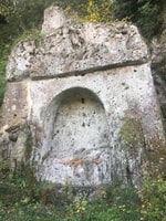 Tomb Hunting and Trekking Adventure in Sovana - Housity