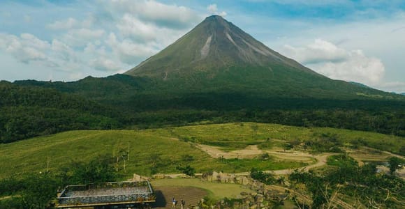 La Fortuna: Floating Safari, Volcano Hike, Waterfall, and Lunch