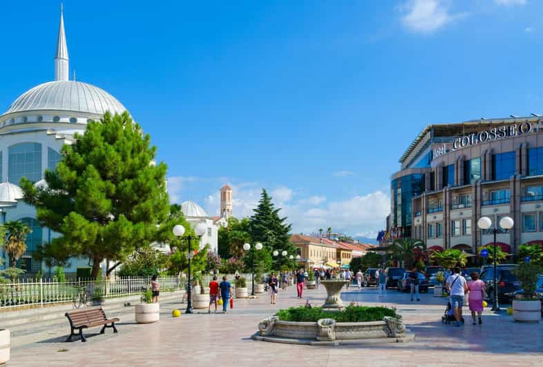 Drive & Discover: Shkodra City, Castle and Lake