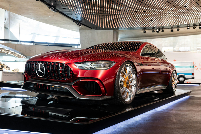 Stuttgart: Mercedes-Benz Museum Guided Tour