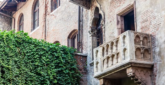 Verona: In the footsteps of the Romeo & Juliet with a Local
