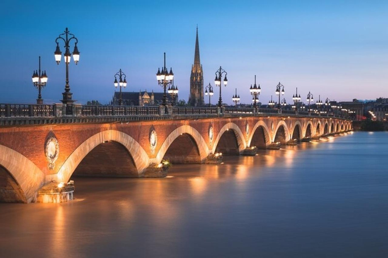 Bordeaux : Must-See Attractions Walking Tour 2 Hours Small Group Must See Attractions Walking Tour