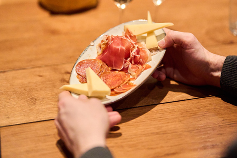 Paris: French Wine Tasting Class with Sommelier Shared Experience