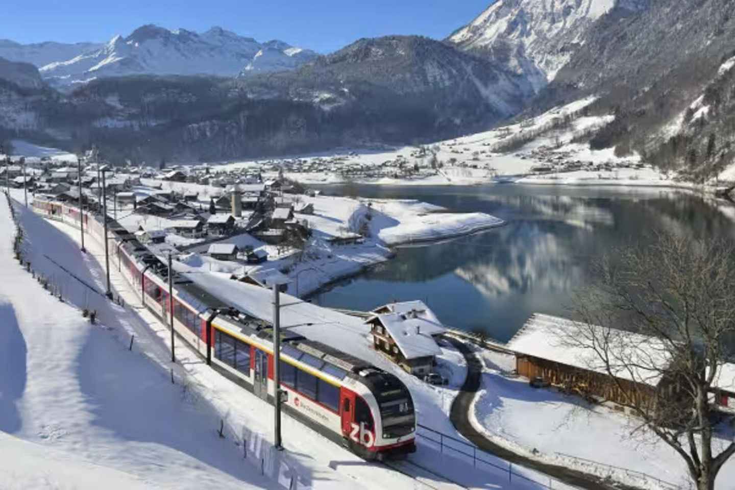 From Basel: Premium Panoramic train & Lucerne, Interlaken