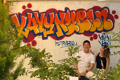 Istanbul: Lav gadekunst med lokale kunstnere i Home Garden