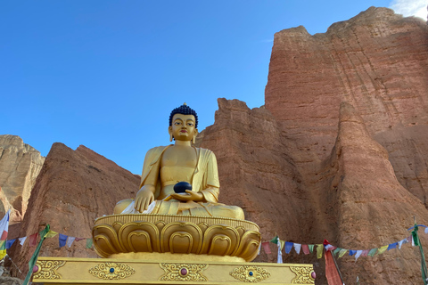 From Kathmandu: Upper Mustang Jeep Tour