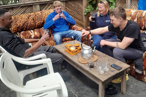 Arusha: Arts, Culture, and Coffee Guided Tour with Lunch