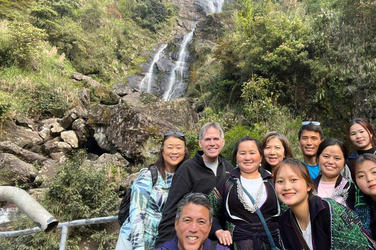 Chauffeured Ride to Silver and Love Waterfall, Lonely Tree