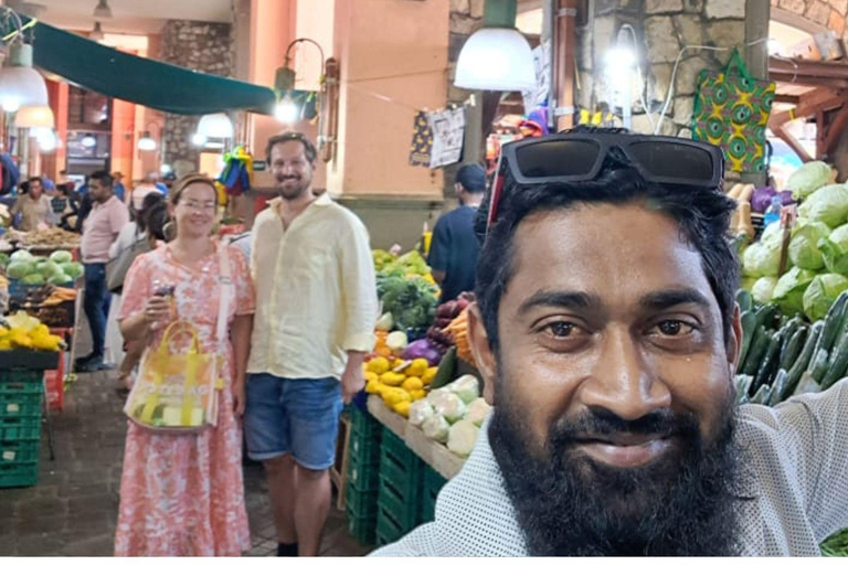 Caminar y explorar la ciudad de Port Louis: tour guiado a pieCamina y explora la ciudad de Port Louis: tour guiado a pie