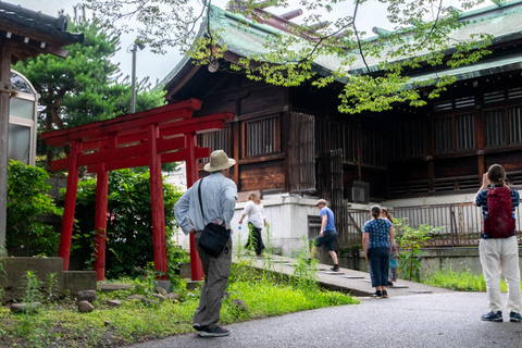 Kanazawa: Private 5 Must-Sees Walking Tour with DSLR Photos