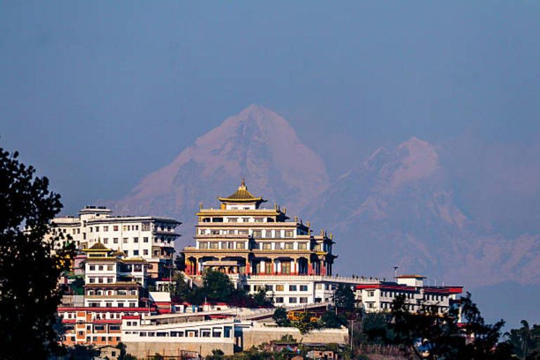 Pokhara: Monastery and Tibetan Culture Walking Tour