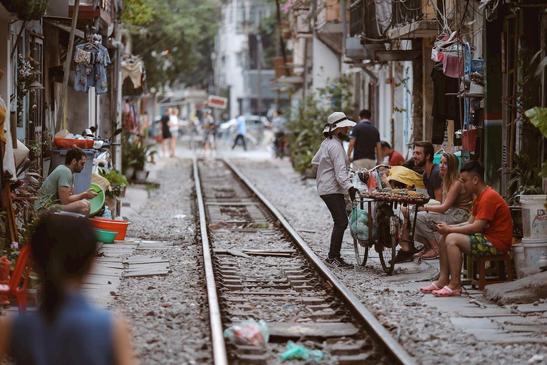 Hanoi City Walking Tour with Hidden Gems and Train Street