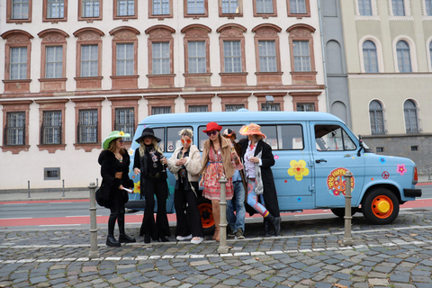 Frankfurt: Hippie Bus Sightseeing Tour