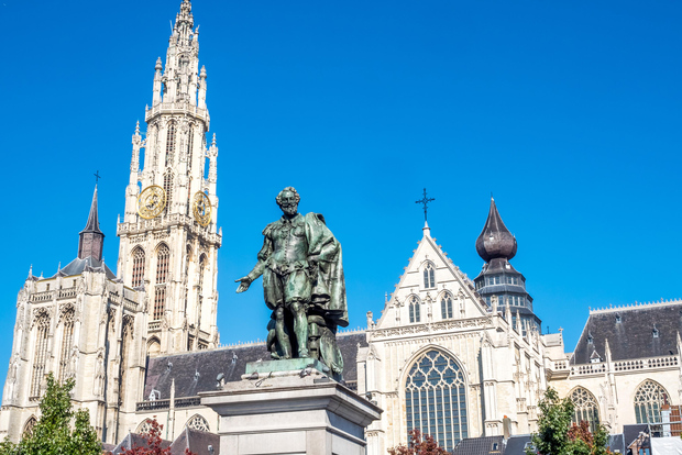 Desde Bruselas: Visita guiada de día completo a Amberes y Gante