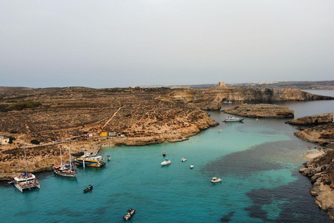 Von Cirkewwa aus: Comino und Blaue Lagune Private Bootstour