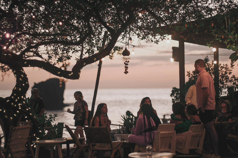 EL SALVADOR BY NIGHT : CENTRE HISTORIQUE ET PLAGE D&#039;EL TUNCO