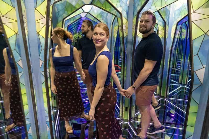 Orlando: Ripley's Mirror Maze Experience | GetYourGuide