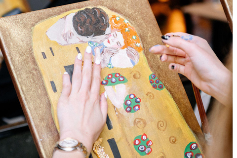 Vienna: Klimt-Inspired Painting Workshop with Wine