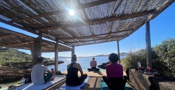 Menorca: Guided Hiking Tour with Outdoor Yoga
