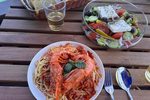 Thessaloniki: Thermaikos Gulf Boat Tour with Drinks & Snacks