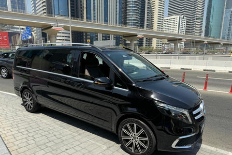 迪拜私人单程接送往返迪拜机场 (DXB)从阿尔巴沙、码头、朱美拉棕榈岛、JLT 前往 DXB 机场