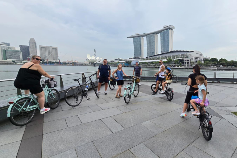 Singapore River & Marina Bay | 2 Hours Bike Tour
