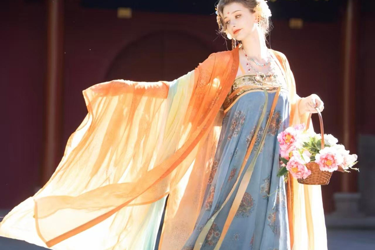 Beijing: Imperial Era Portrait Photography at Landmarks