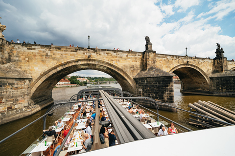 Praga: crociera sul fiume Moldava con pranzo su barca dal tetto trasparentePraga: crociera con pranzo di 2 ore sul fiume Moldava