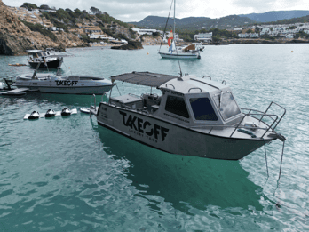 Ibiza: Båtcharter med 6 vattenaktiviteter