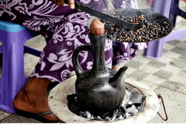 Addis Ababa: Cooking Class, Injera baking & coffee ceremony