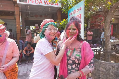 Experience Holi in Jaipur: 2 days of color, fire, and tradition