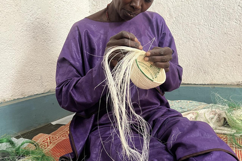 Kigali:Craft Workshop with Local Artisans and Souvenirs