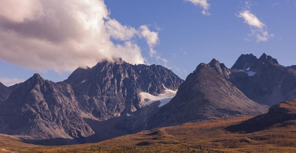 Tromsø: Authentic Lyngen Alps expedition with scenic lunch