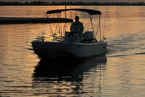 Lower Florida Keys: Private Boat Tour with Local Captain Lower Florida Keys: Private Four-Hour Sandbar Charter