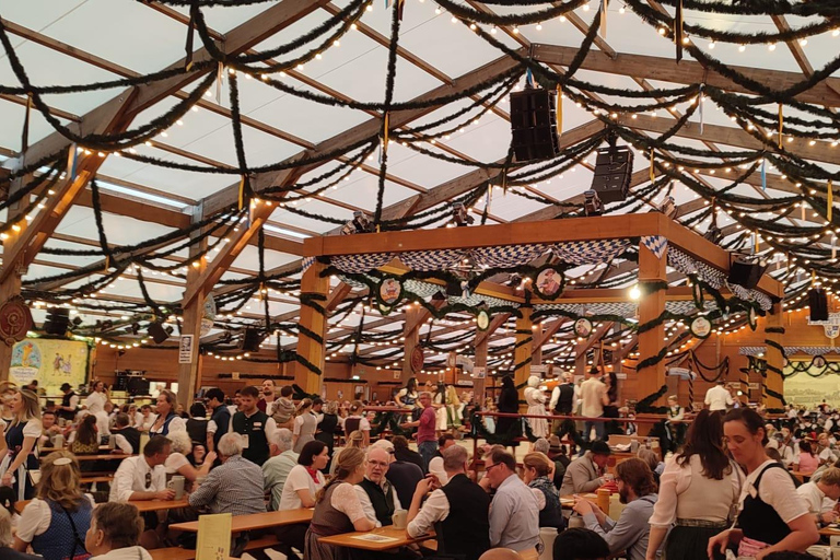 Oktoberfest Experience in Munich: Sightseeing Tour with Bavarian Beer and Food