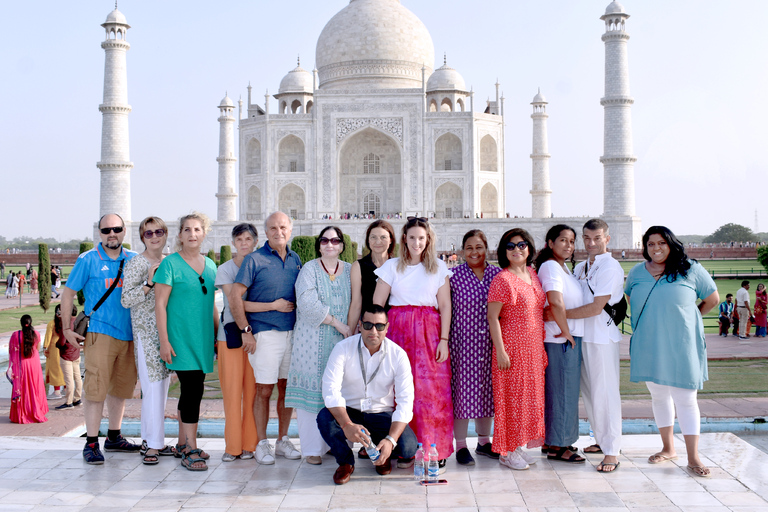 Delhi:Private City Tour Of Agra For Italian By Italian Guide