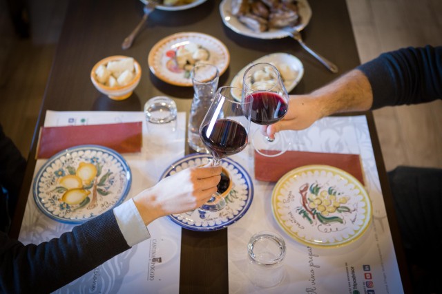 Visit Salsomaggiore Terme Wine Tasting with Food Pairing in Grazzano Visconti