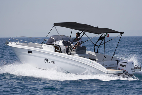 Sorrento: Private Capri Speedboat Tour with Snacks & Drinks