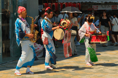 Tokio: wandeltour langs de hoogtepunten van Harajuku en Meiji JinguTijdreizen in Tokio: popcultuur in Harajuku en het Meiji Jingu-heiligdom