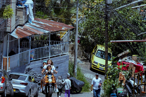 ميديلين: درس طهي إمبانادا مع طاهٍ محلي في كومونا 13