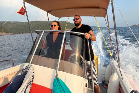 Kotor: Tour durch die Blaue Höhle und den Golf mit dem Schnellboot