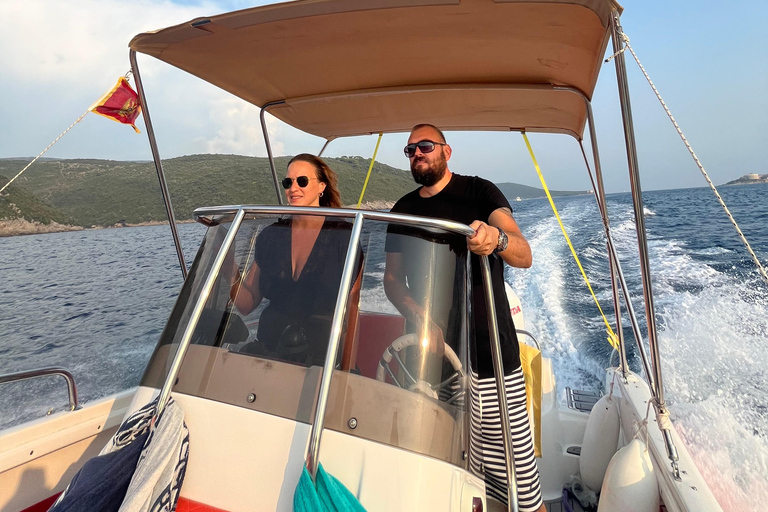 Kotor: Tour durch die Blaue Höhle und den Golf mit dem Schnellboot