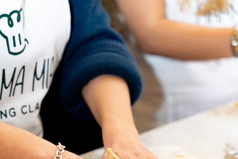 فلورنسا: تجربة بيتزا وجيلاتو أصيلة + نبيذ غير محدود