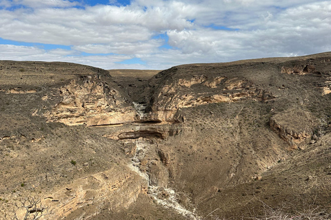 Salalah: Wadi Derbat, Jabal Samhan, & Sink Hole Private Tour