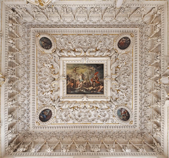 Guided tour Oettingen Castle - Housity