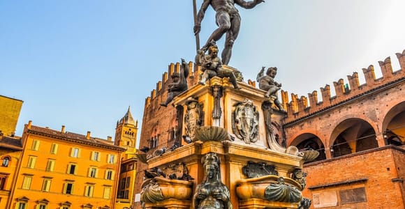 Private Walking Tour of Bologna: Towers, Porticoes and Hidden Secrets