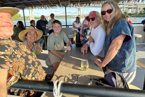 Portland: Family Fun Tour Cruise on the Willamette River Portland: Family Fun Tour on the Willamette River