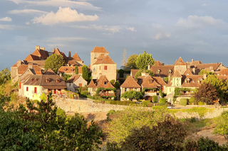 Loubressac: Guided hiking tour to Autoire (10 km)